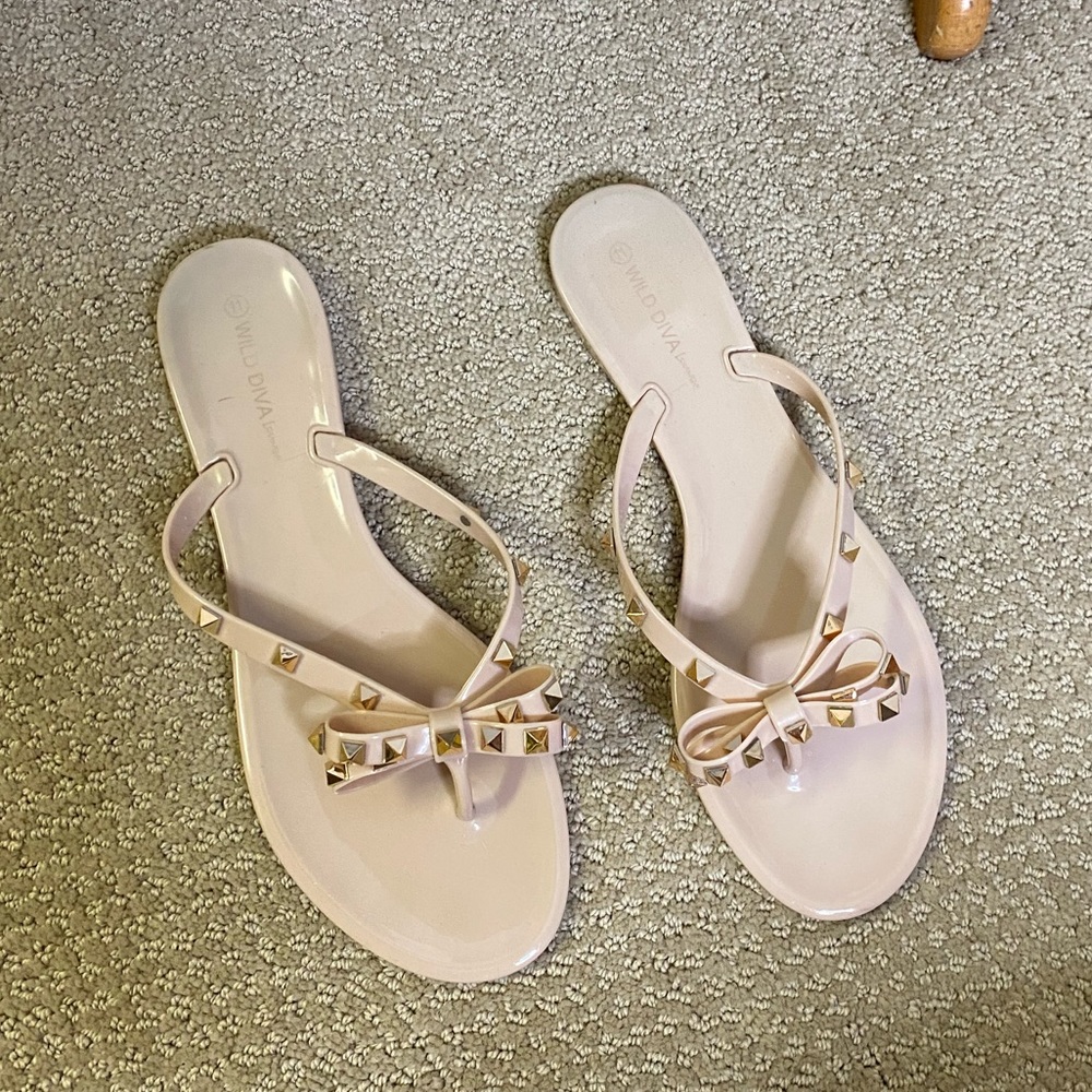 Jelly studded flip flops